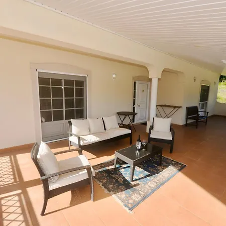 Dom wakacyjny Casa Bianca Caldas Da Rainha